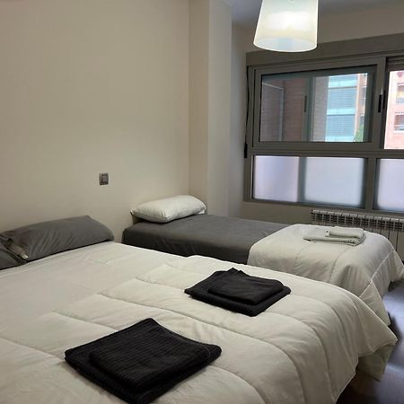 מדריד Impresionante Apartamento De 4 Dormitorios 3 Banos Y 2 Plazas De Garaje מראה חיצוני תמונה