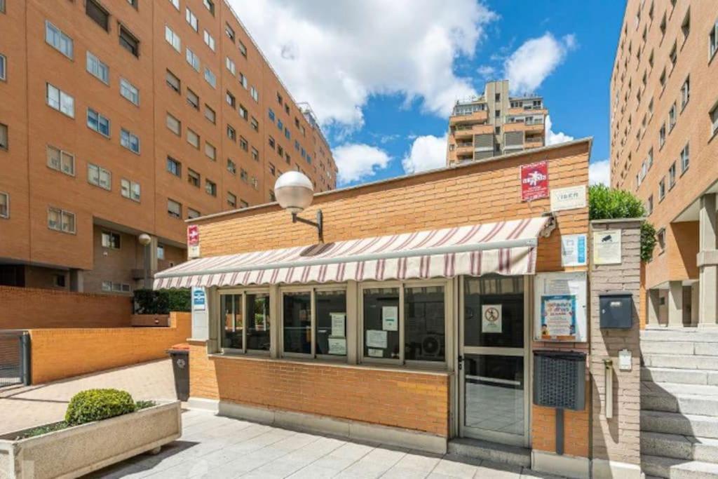 מדריד Impresionante Apartamento De 4 Dormitorios 3 Banos Y 2 Plazas De Garaje מראה חיצוני תמונה