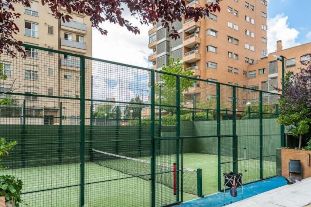 מדריד Impresionante Apartamento De 4 Dormitorios 3 Banos Y 2 Plazas De Garaje מראה חיצוני תמונה