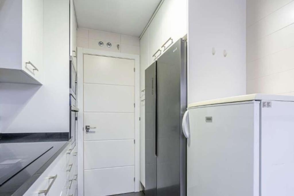 מדריד Impresionante Apartamento De 4 Dormitorios 3 Banos Y 2 Plazas De Garaje מראה חיצוני תמונה